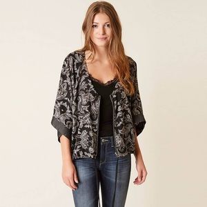 Daytrip Zip Up Kimono